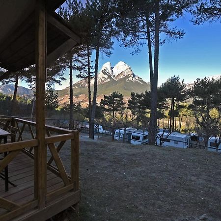 Bungalows Del Camping Pedraforca Saldés Eksteriør bilde