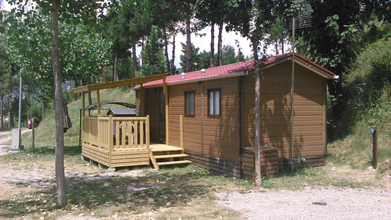 Bungalows Del Camping Pedraforca Saldés Eksteriør bilde