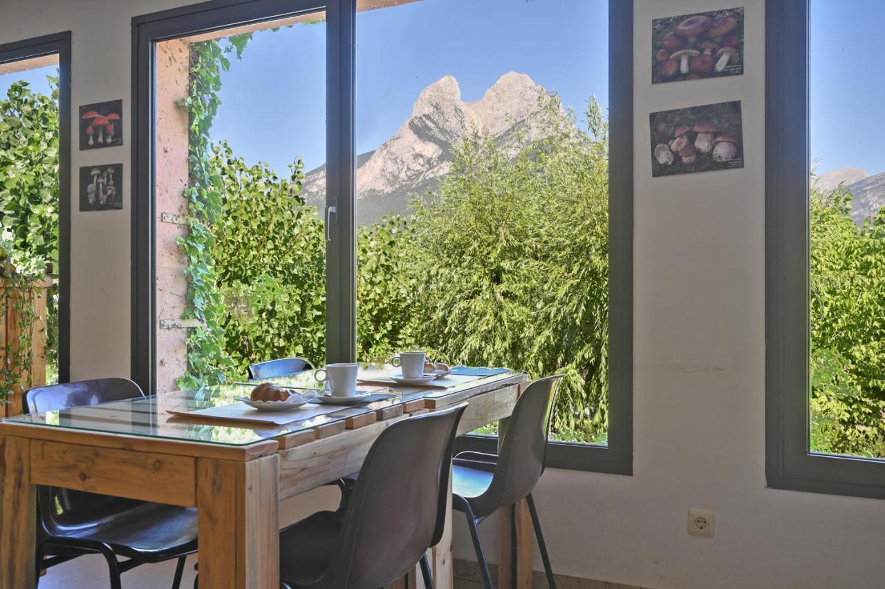 Bungalows Del Camping Pedraforca Saldés Eksteriør bilde