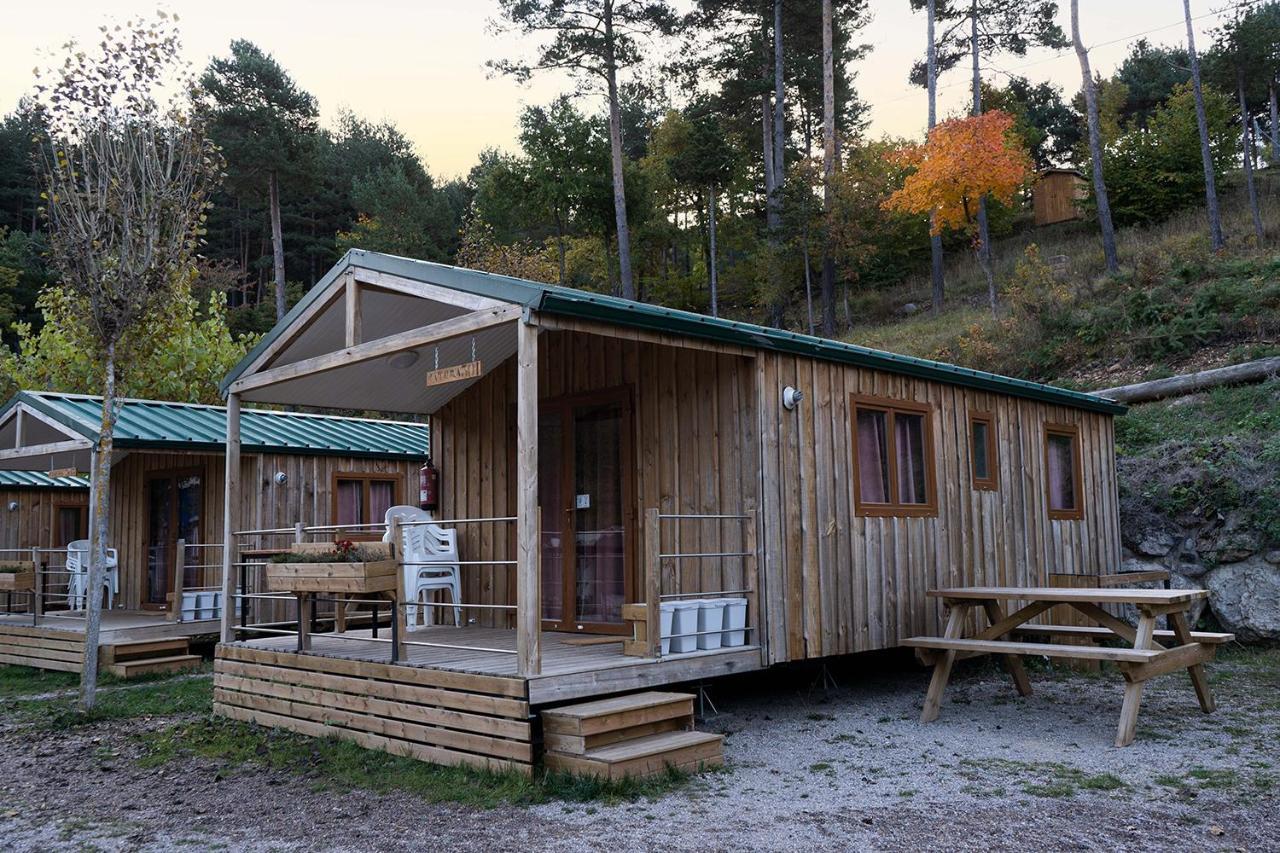 Bungalows Del Camping Pedraforca Saldés Eksteriør bilde