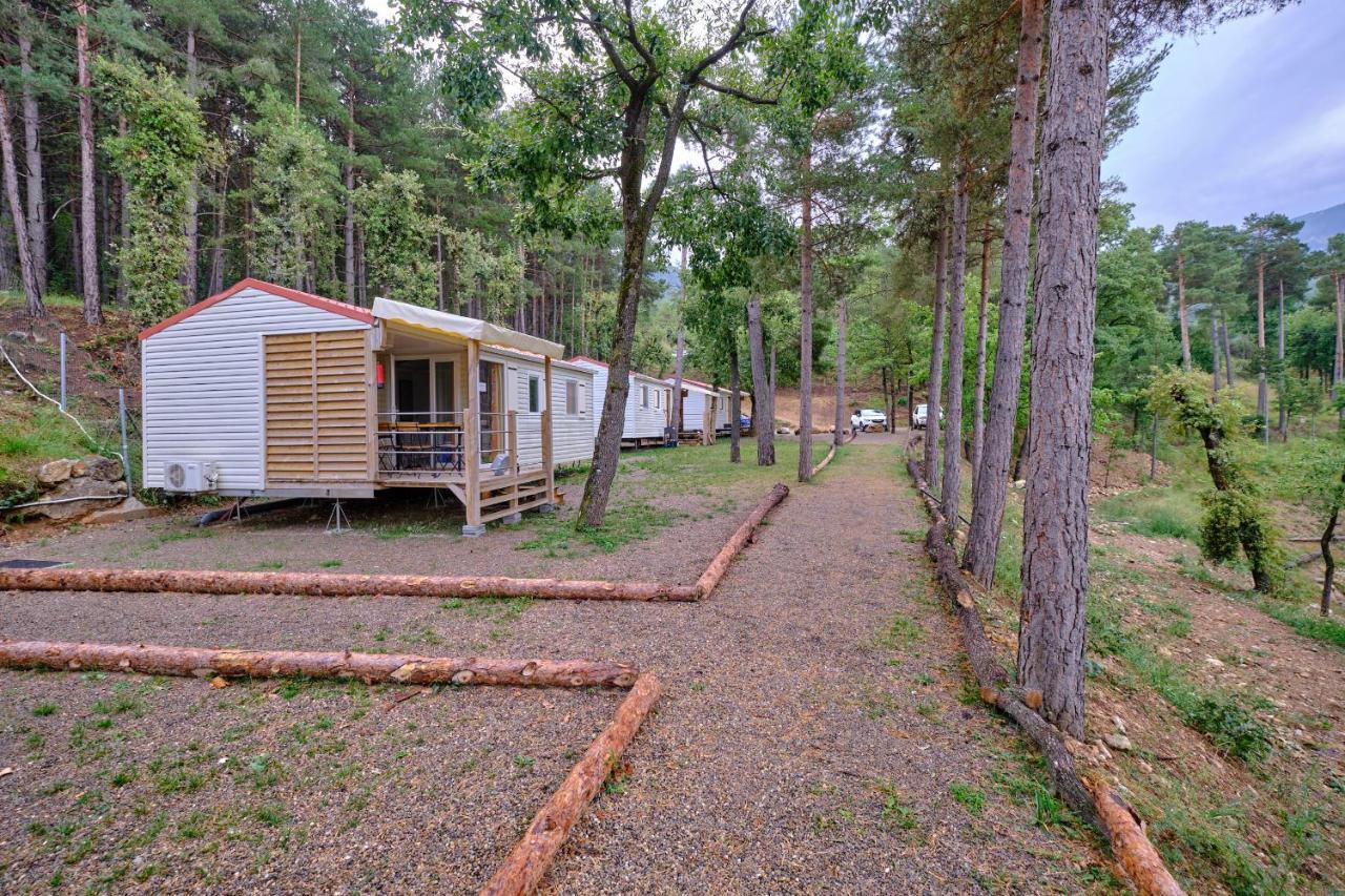 Bungalows Del Camping Pedraforca Saldés Eksteriør bilde